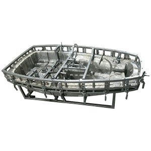 Moule de moulage par rotation pour coque de bateau